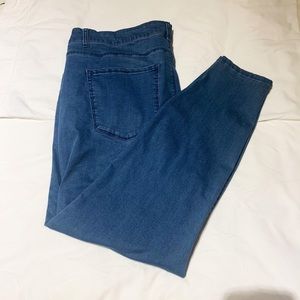 ✨All offers accepted✨ Plus size jeggings F21